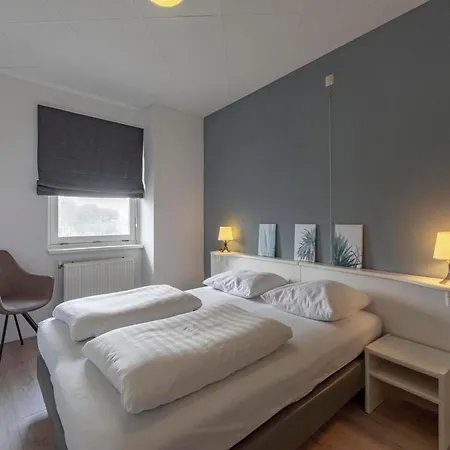 Appartement Beachside Escape W Terrace